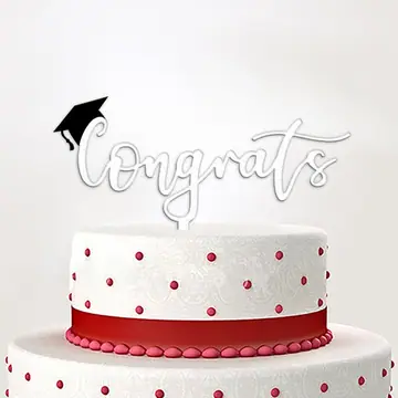 Toper congrads sa diplomskom kapom